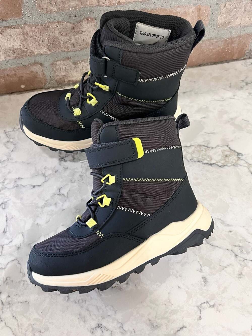 Cat & Jack Boys' Noah Winter Boots Size 12 Black